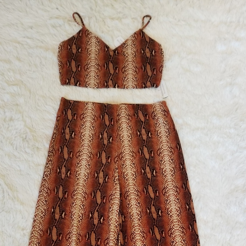 Rust Snake Print Two Pieces Set.. - Picture 4 of 8